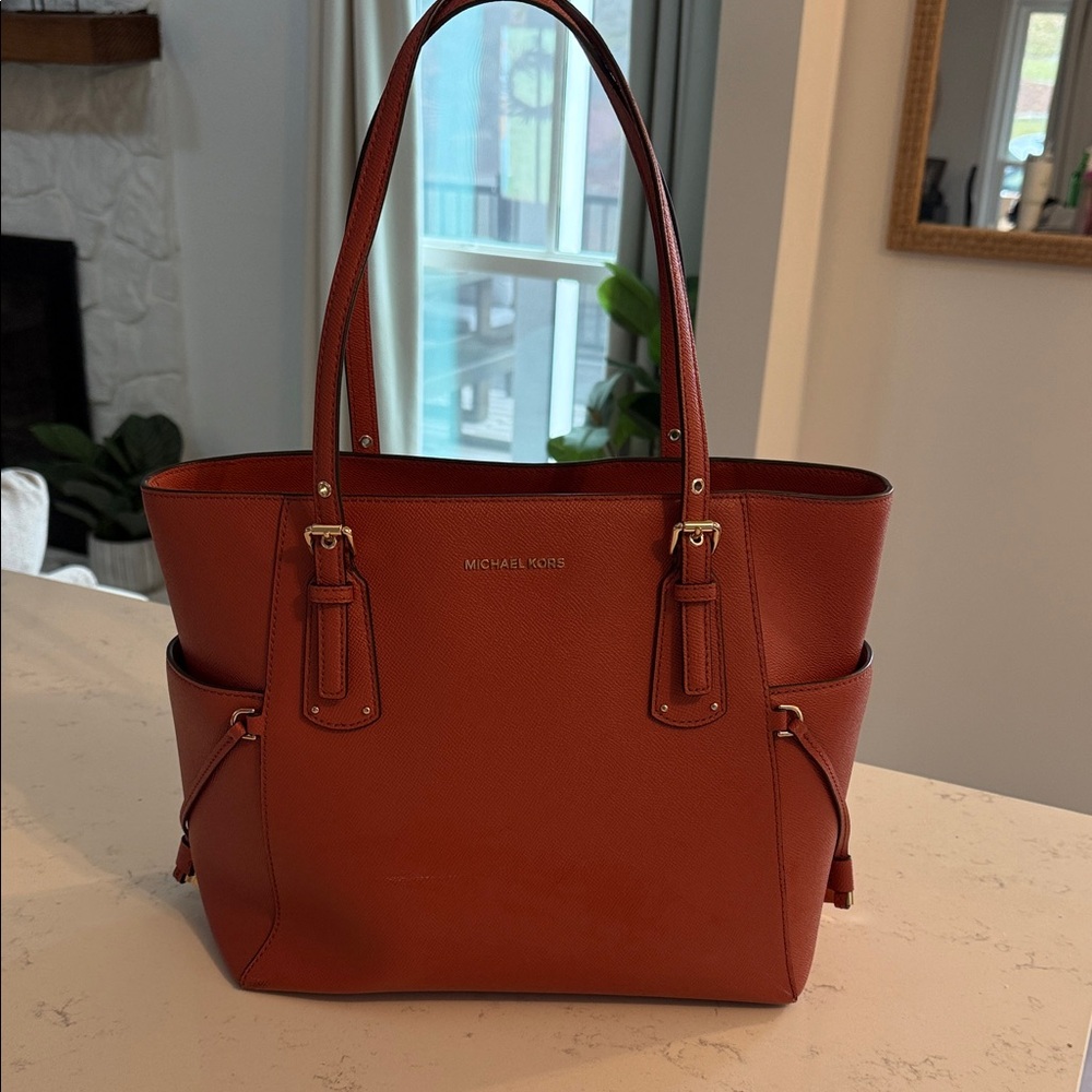 Michael Kors Voyager EW Large Tote Bag